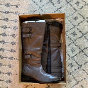 NWTS Born Leather Boots